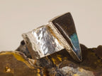 Bague opale boulder triangulaire – Taille 53 ajustable