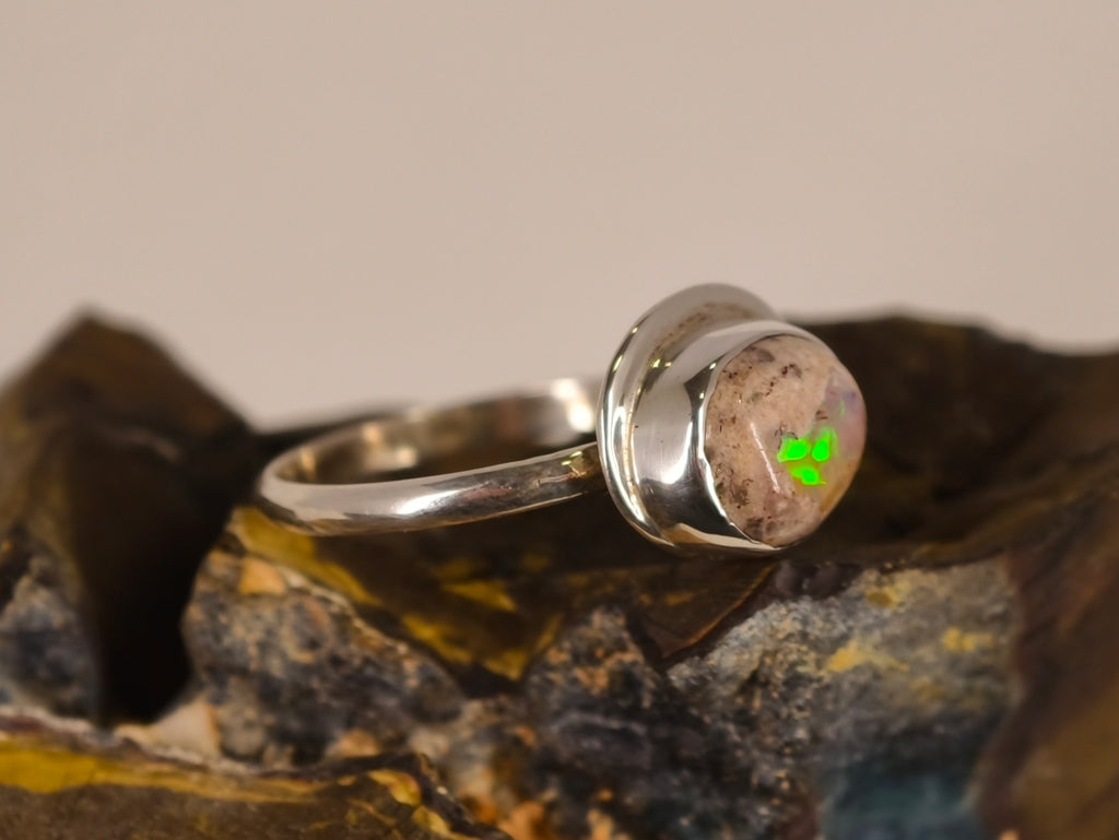 Bague opale cantera du Mexique – Taille 54 — vue complémentaire 1 de la pierre et de la monture — Tirou Bijou