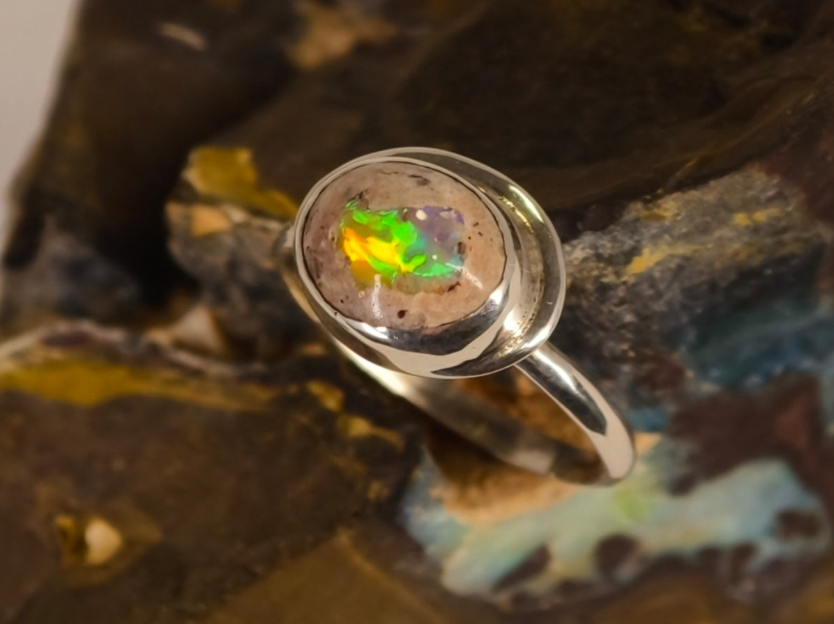 Bague opale cantera du Mexique – Taille 54 — vue complémentaire 4 de la pierre et de la monture — Tirou Bijou