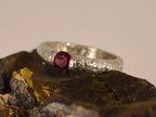 Bague en grenat — vue 4 — Tirou Bijou