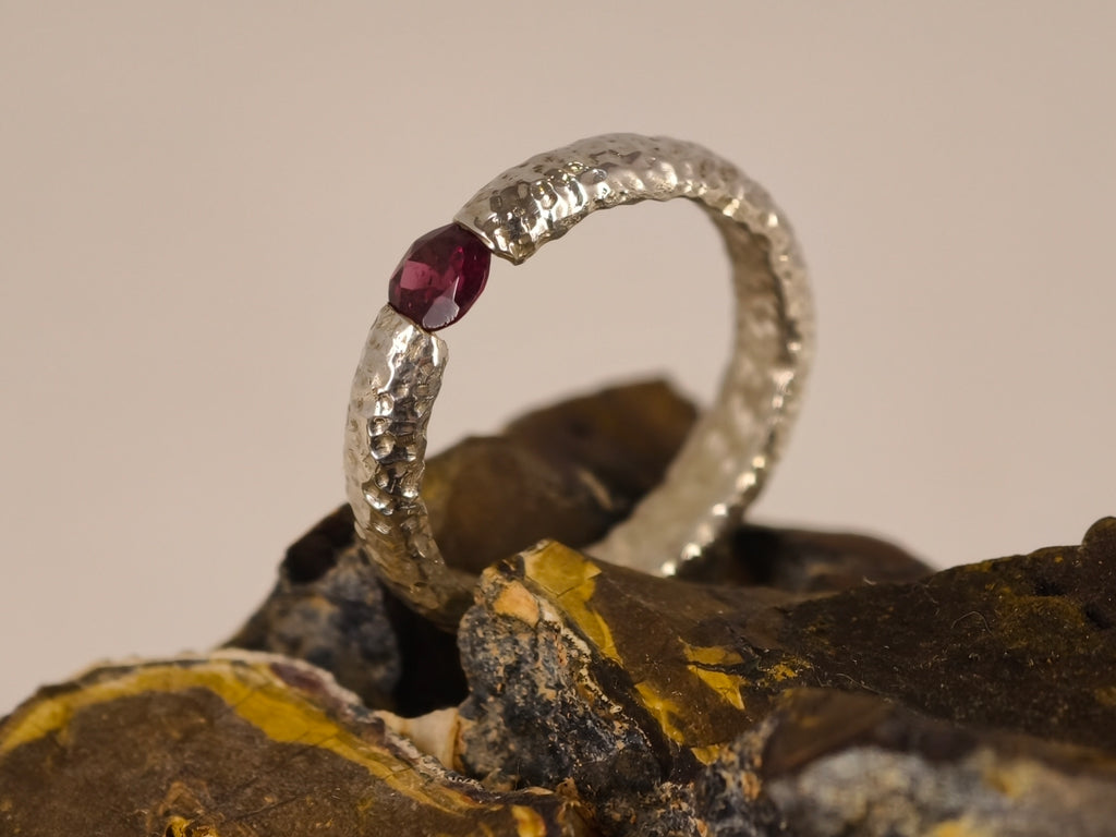 Bague en grenat — vue 7 — Tirou Bijou
