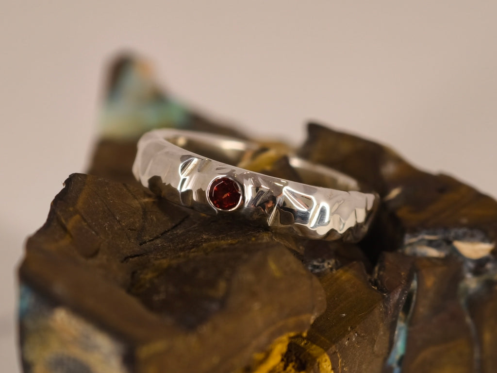 Bague en grenat — vue 9 — Tirou Bijou