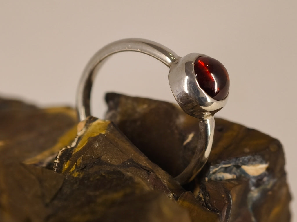 Bague en grenat — vue 4 — Tirou Bijou