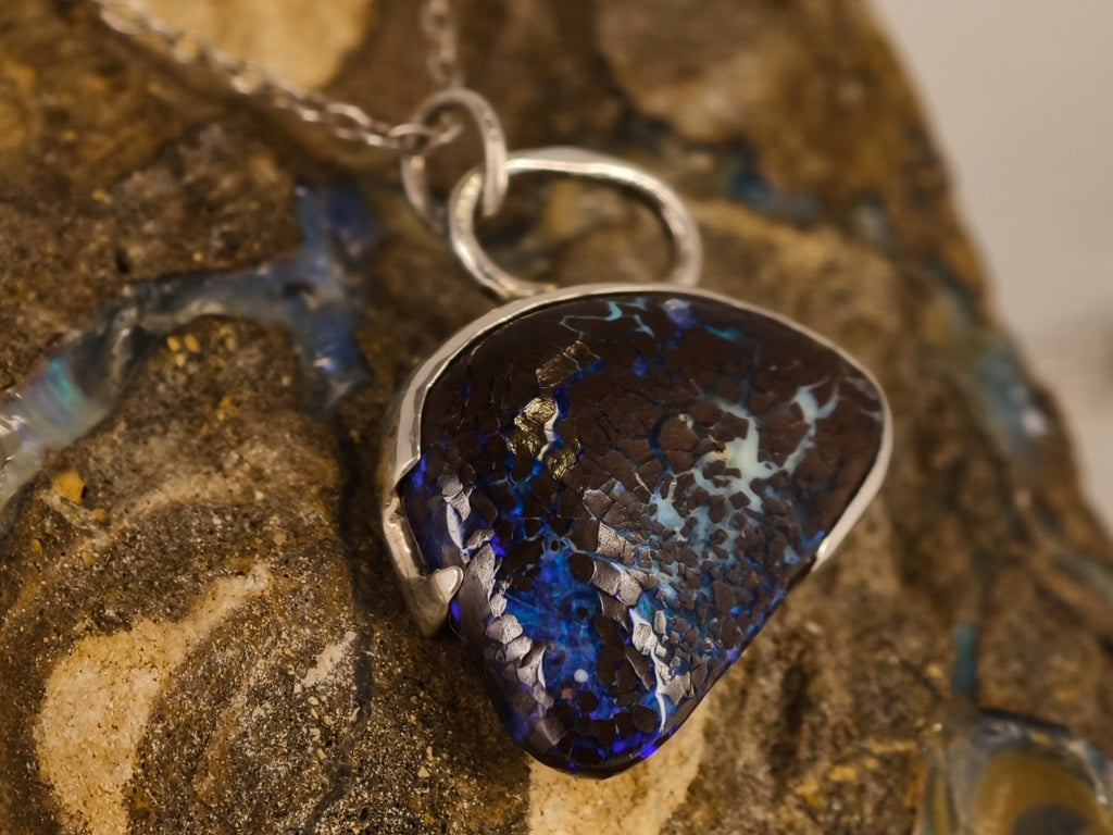 Pendentif en opale boulder — vue 5 — Tirou Bijou