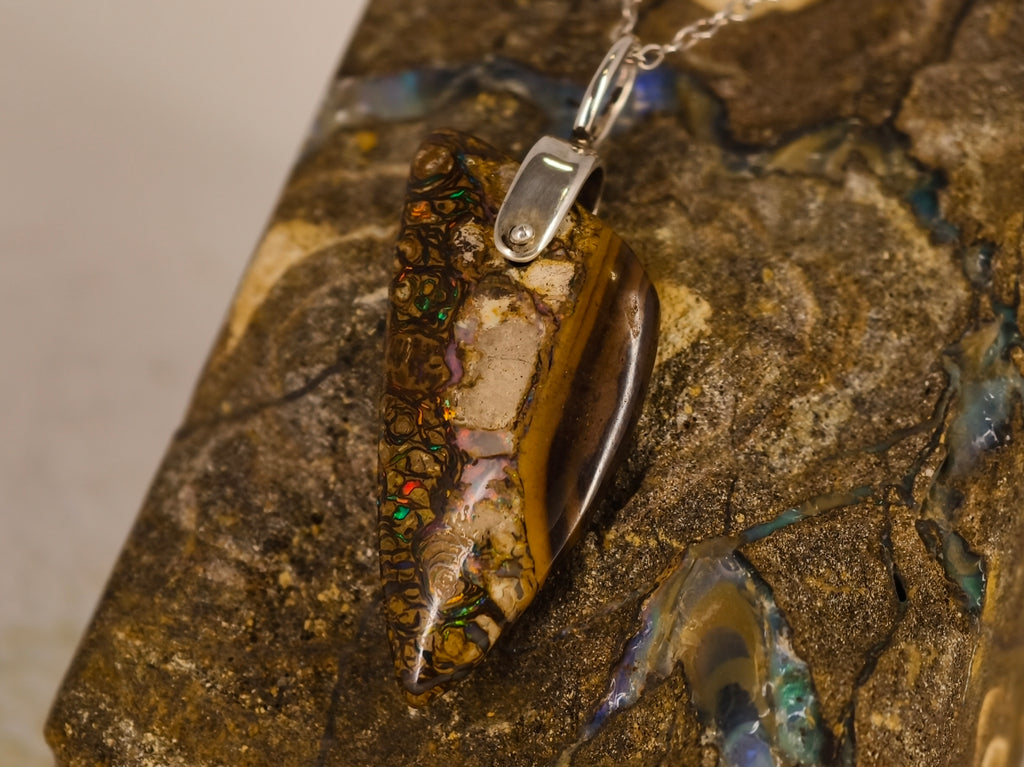 Pendentif en opale boulder — vue 1 — Tirou Bijou