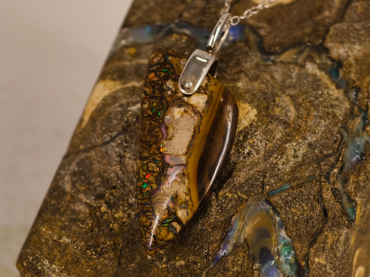 Pendentif en opale boulder — vue 1 — Tirou Bijou