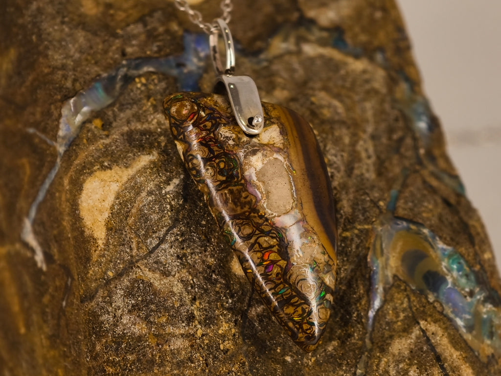 Pendentif en opale boulder — vue 8 — Tirou Bijou