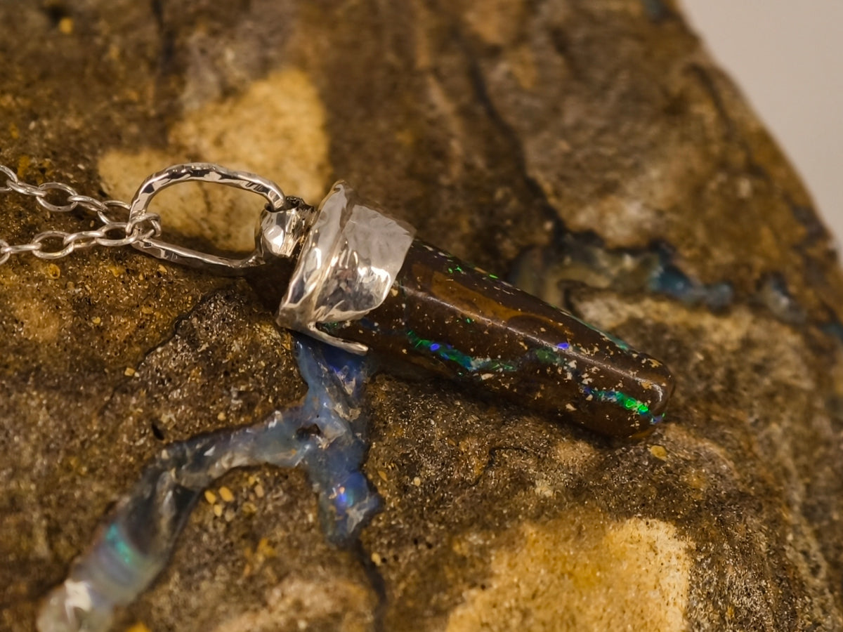 Pendentif en opale boulder — vue 7 — Tirou Bijou