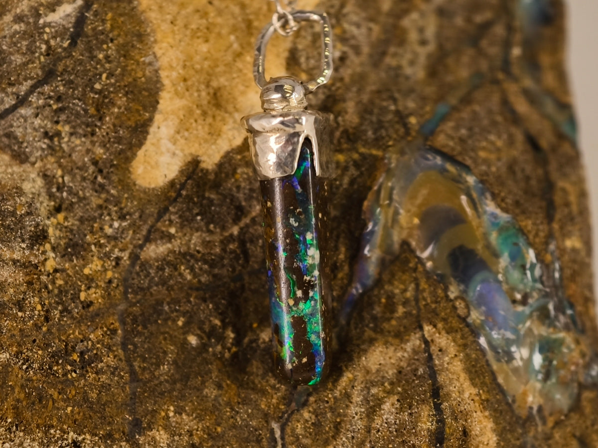 Pendentif en opale boulder — vue 9 — Tirou Bijou