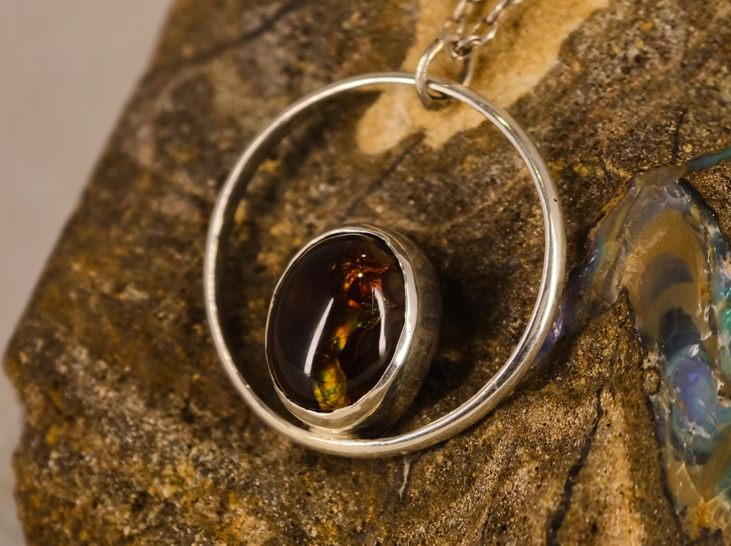 Pendentif en agate de feu — vue 1 — Tirou Bijou