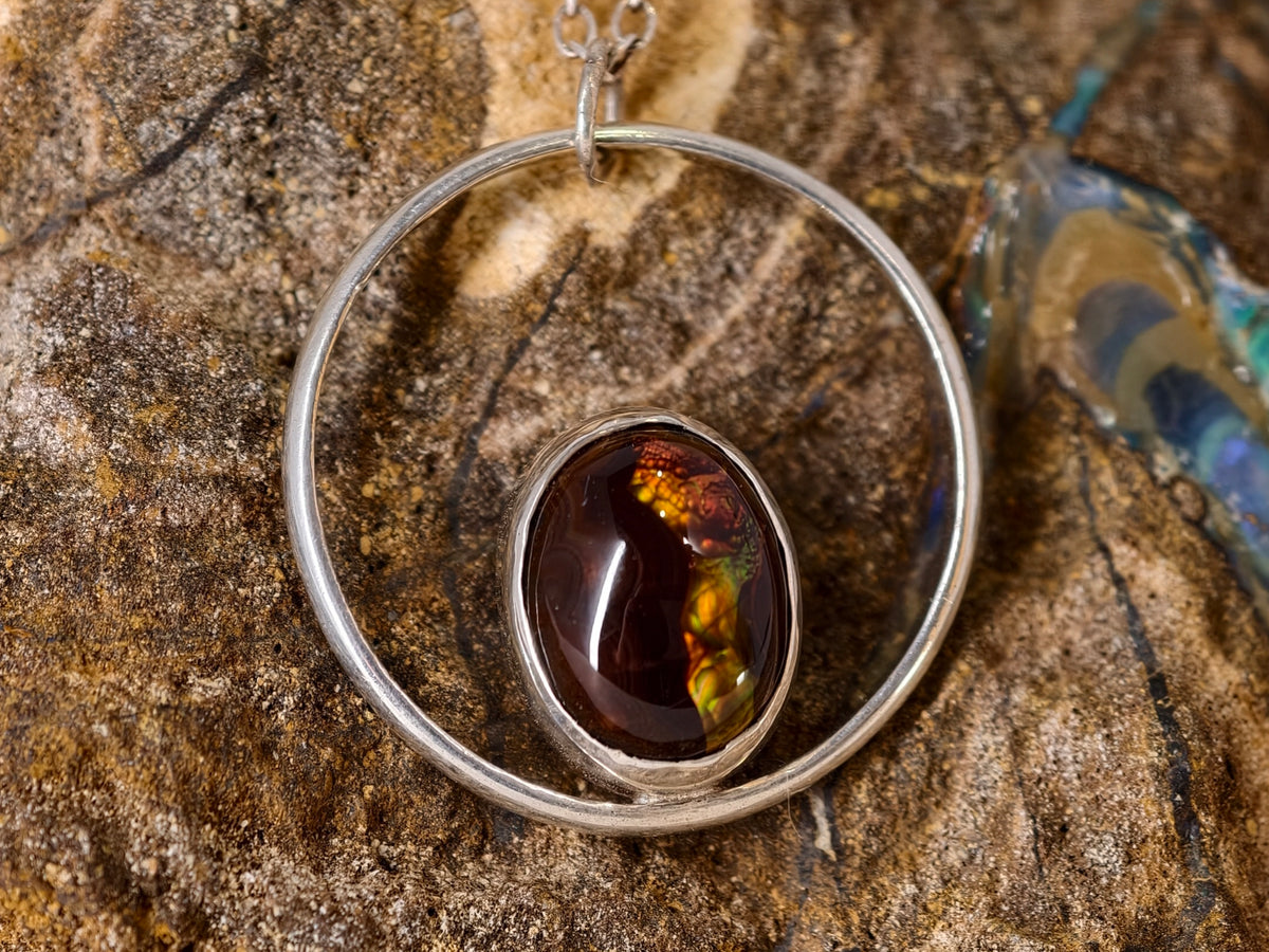 Pendentif en agate de feu — vue 2 — Tirou Bijou