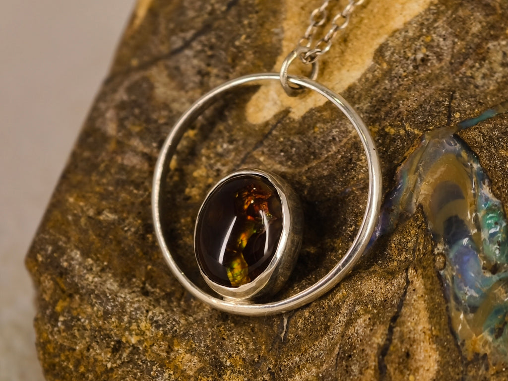 Pendentif en agate de feu — vue 4 — Tirou Bijou