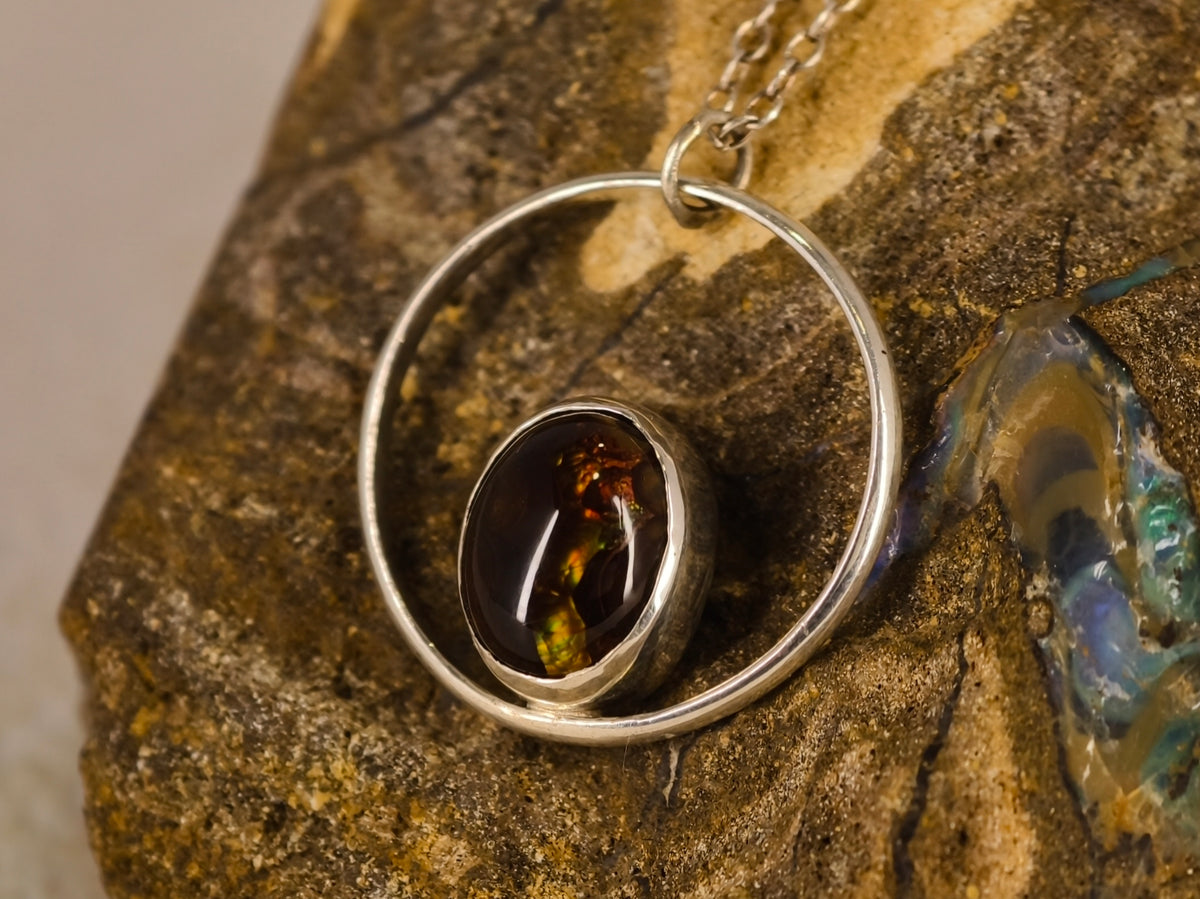 Pendentif en agate de feu — vue 4 — Tirou Bijou