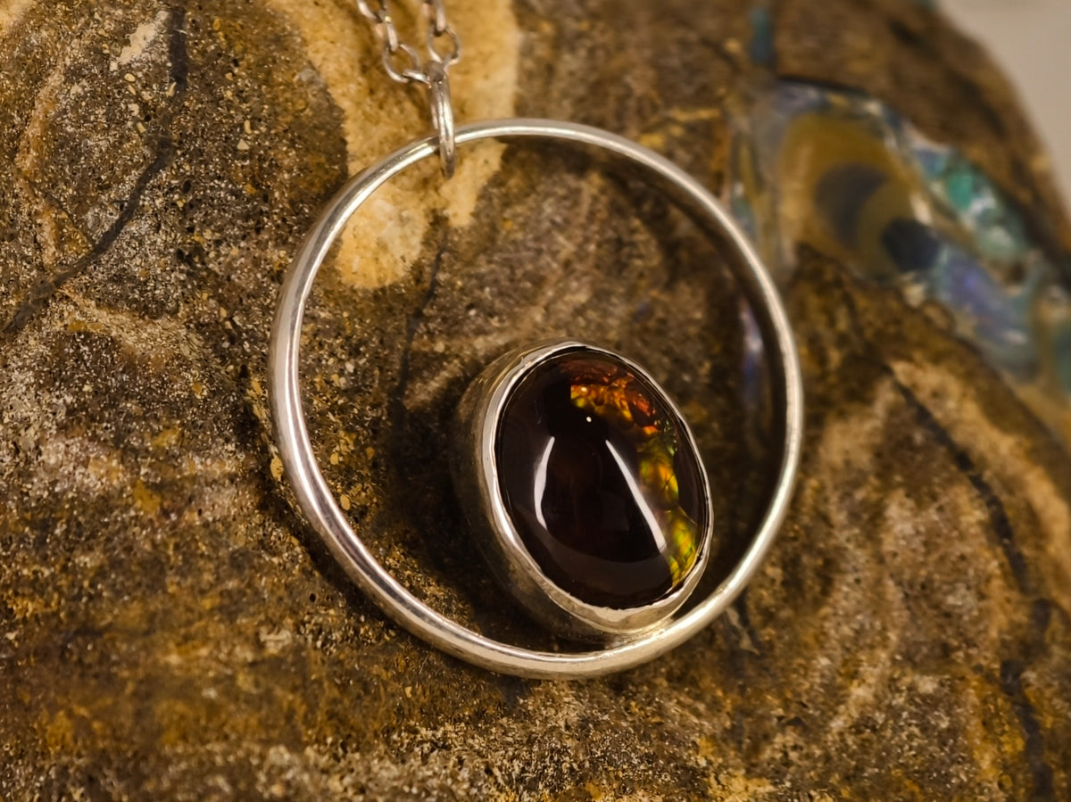 Pendentif en agate de feu — vue 6 — Tirou Bijou