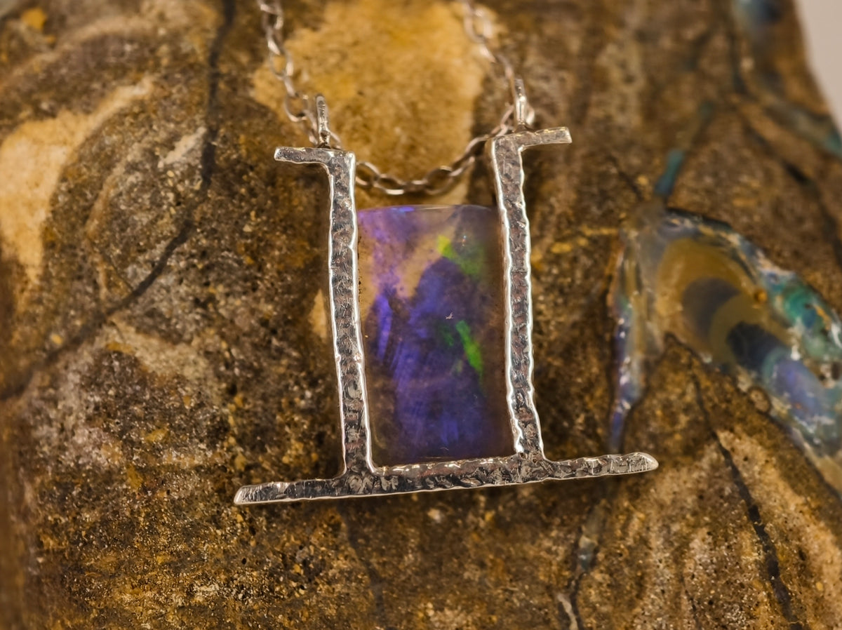 Pendentif en opale cristal — vue 1 — Tirou Bijou