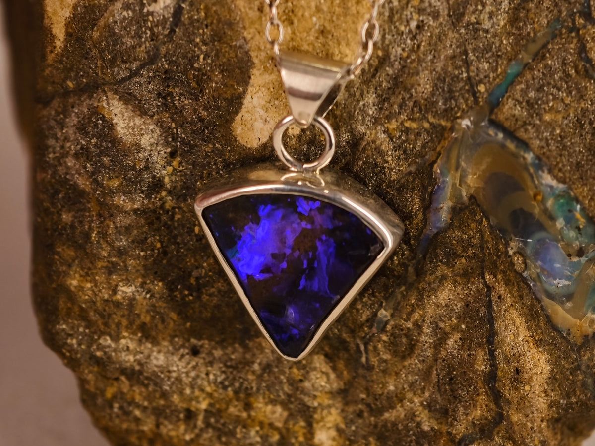 Pendentif en opale boulder — vue 5 — Tirou Bijou