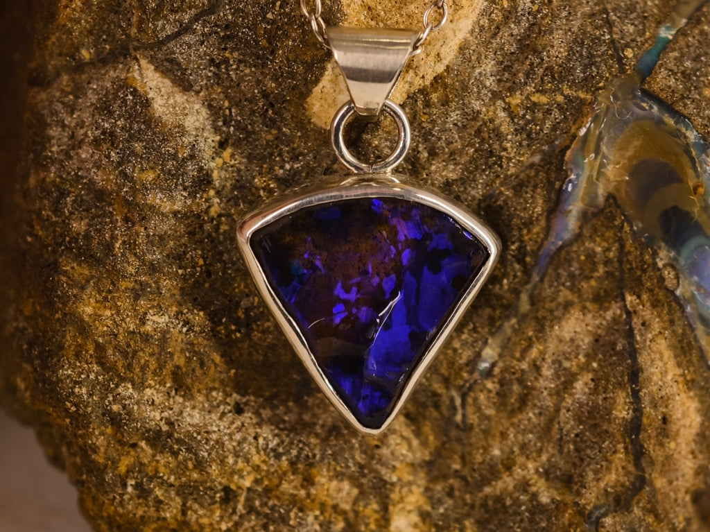 Pendentif en opale boulder — vue 8 — Tirou Bijou