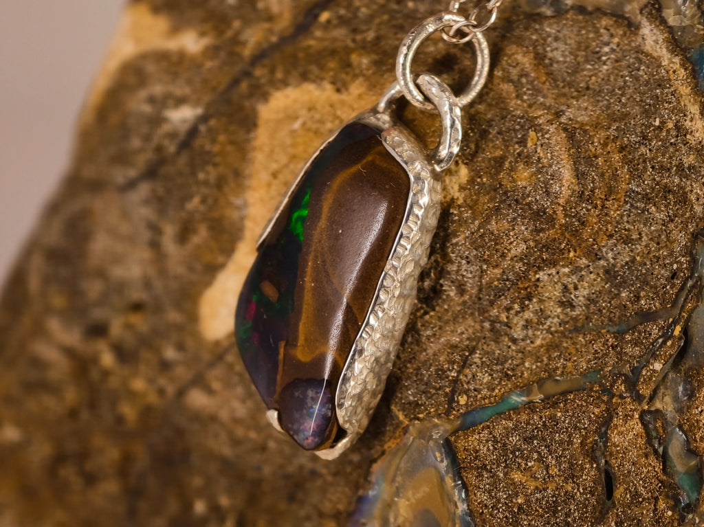 Pendentif en opale boulder — vue 1 — Tirou Bijou