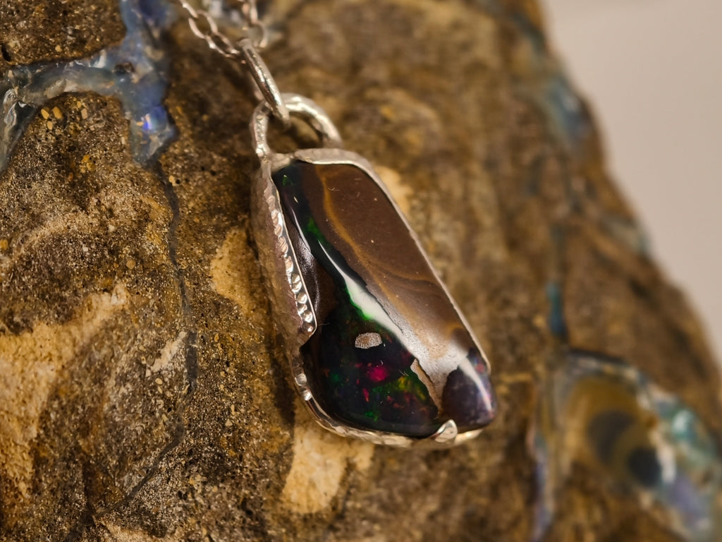 Pendentif en opale boulder — vue 5 — Tirou Bijou