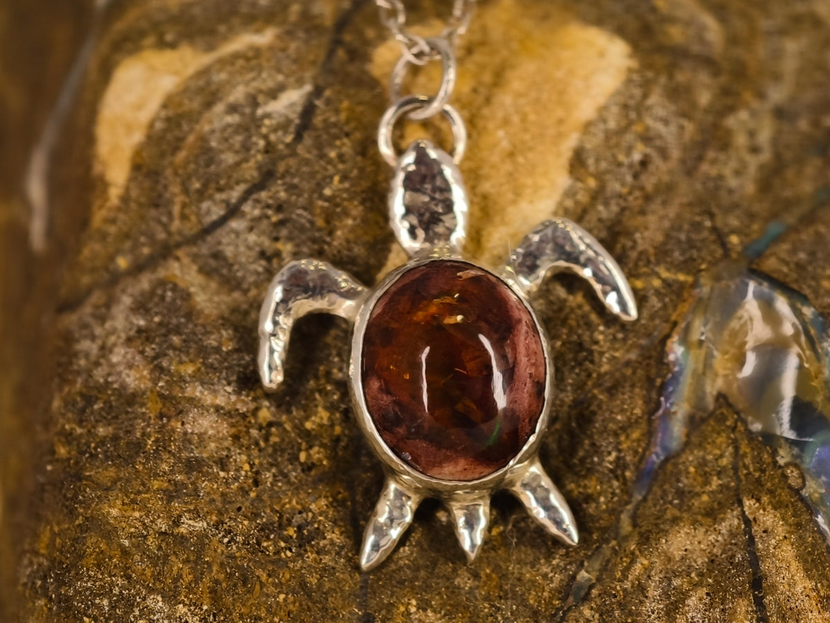 Pendentif en opale Cantera — vue 1 — Tirou Bijou