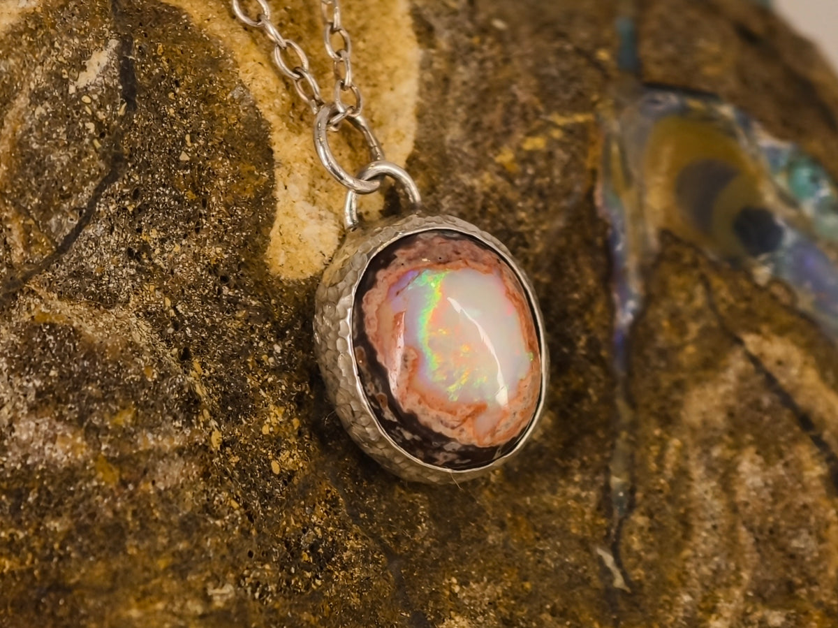 Pendentif en opale Cantera — vue 4 — Tirou Bijou