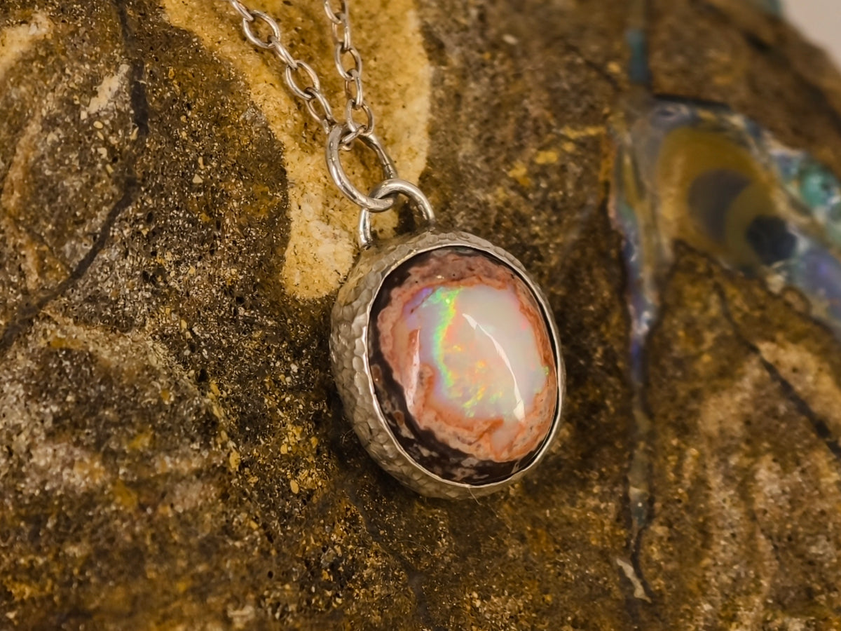 Pendentif en opale Cantera — vue 5 — Tirou Bijou