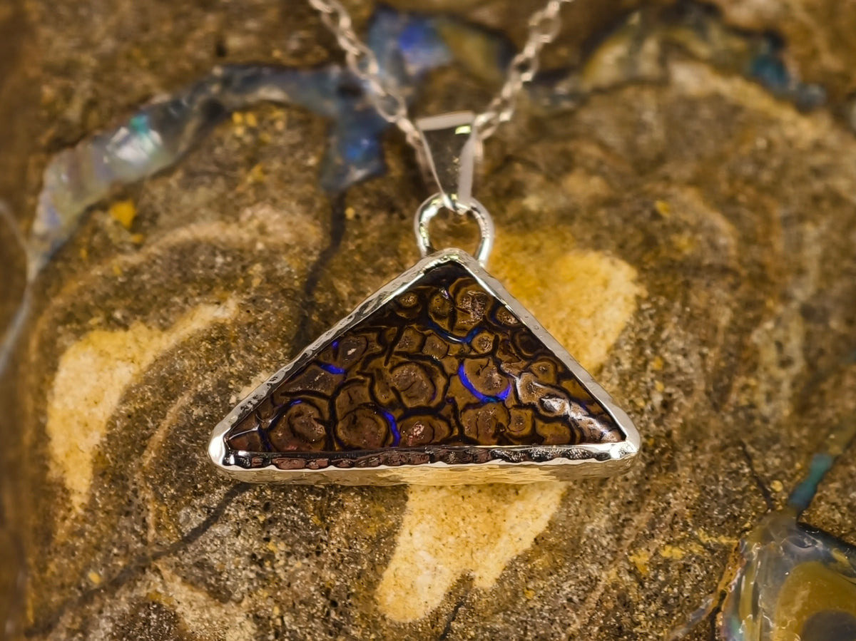 Pendentif en opale boulder — vue 6 — Tirou Bijou