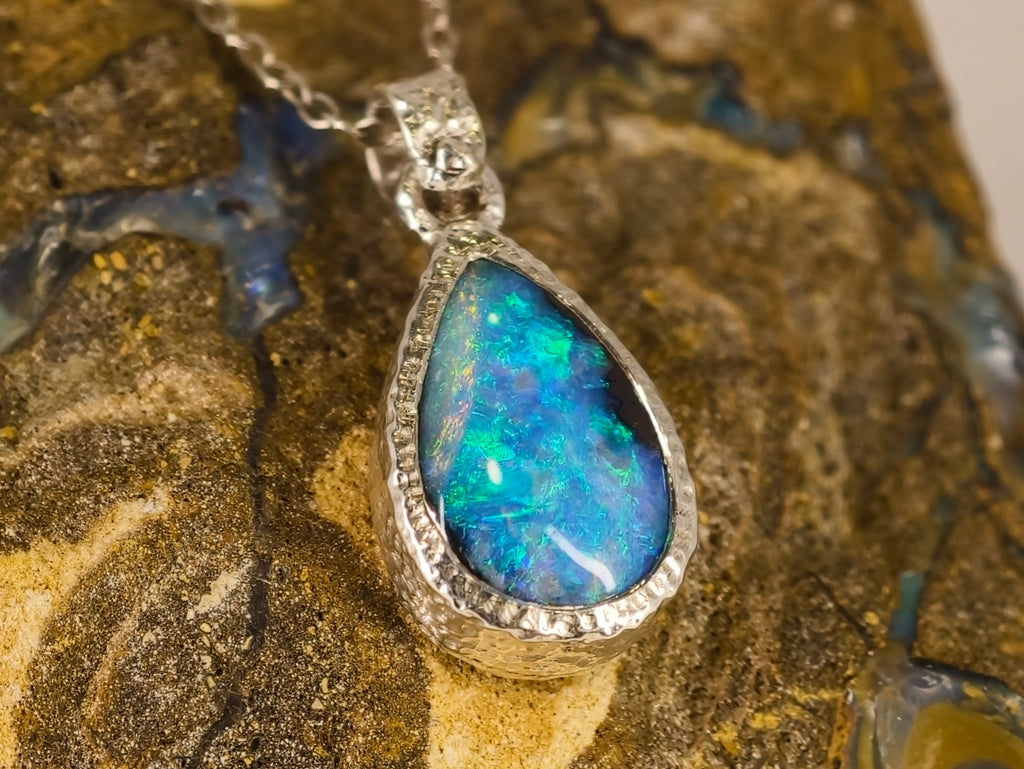 Pendentif en opale boulder — vue 6 — Tirou Bijou