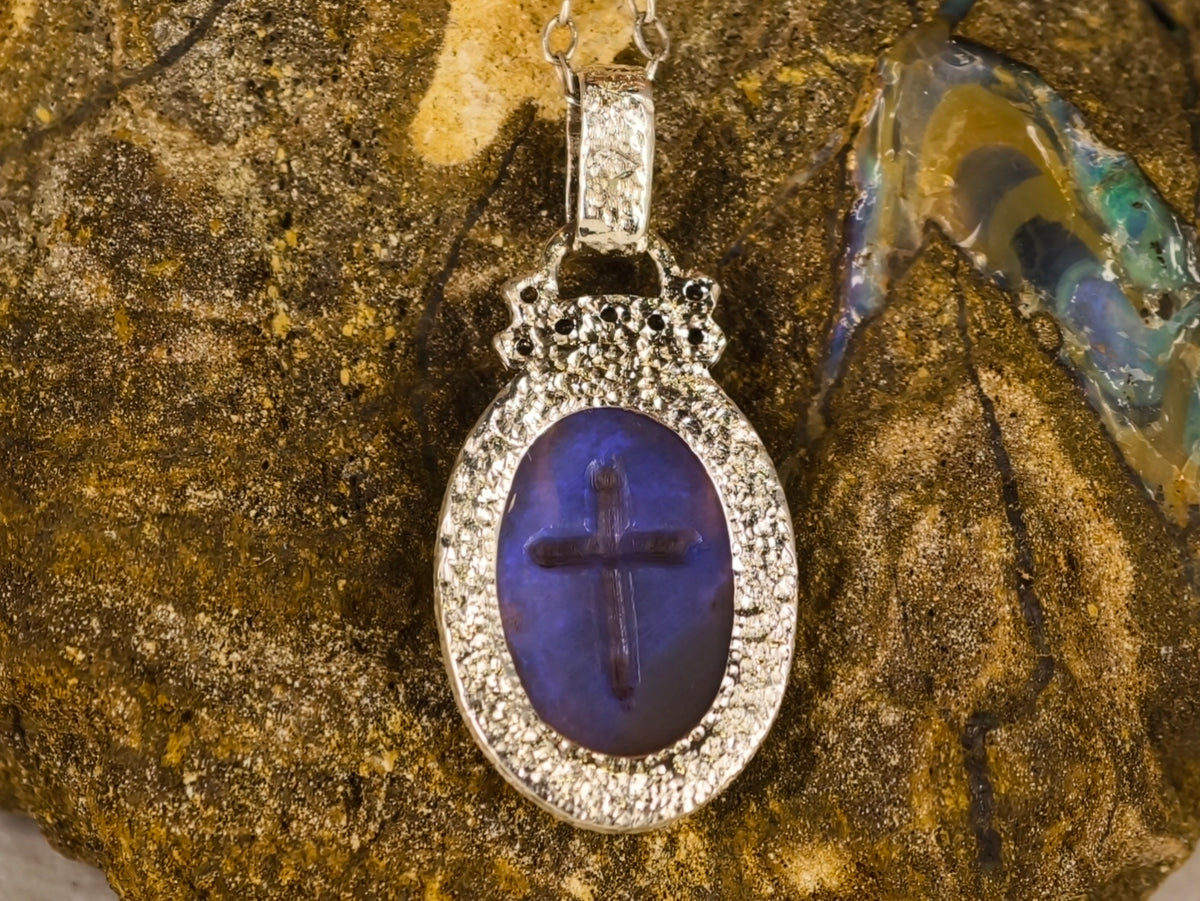 Pendentif en opale de Lightning Ridge — vue 2 — Tirou Bijou