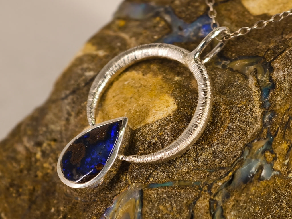 Pendentif en opale boulder — vue 3 — Tirou Bijou