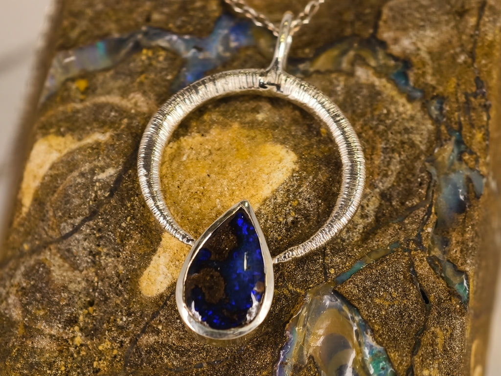 Pendentif en opale boulder — vue 4 — Tirou Bijou