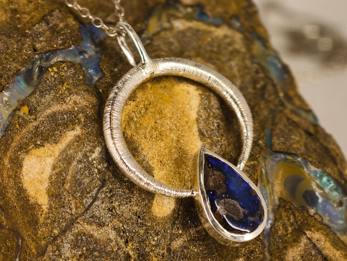 Pendentif en opale boulder — vue 6 — Tirou Bijou