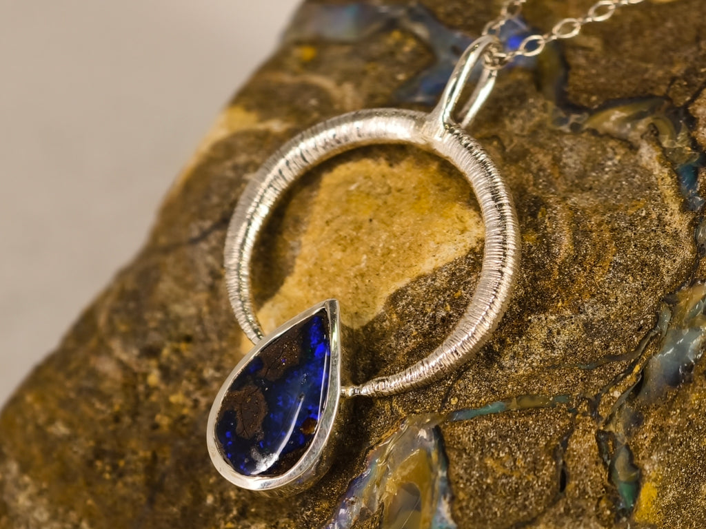 Pendentif en opale boulder — vue 8 — Tirou Bijou
