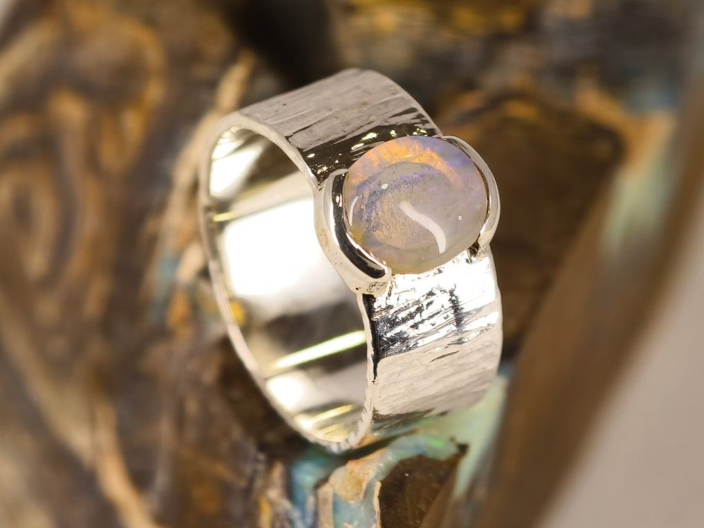 Bague en opale de Lightning Ridge — vue 6 — Tirou Bijou