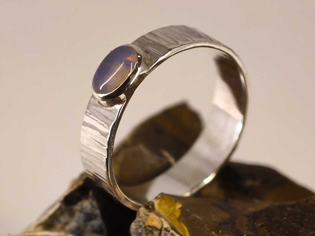 Bague en opale de Lightning Ridge — vue 7 — Tirou Bijou
