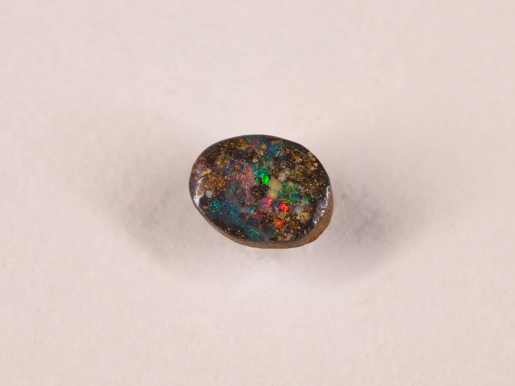 Opale boulder d’Australie — ovale — 2 ct