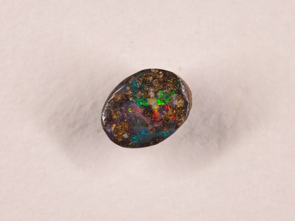 Opale boulder d’Australie — ovale — 2 ct