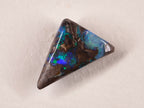 Opale boulder d’Australie — triangle — 3 ct