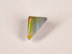Opale boulder d’Australie — triangle — 2,9 ct
