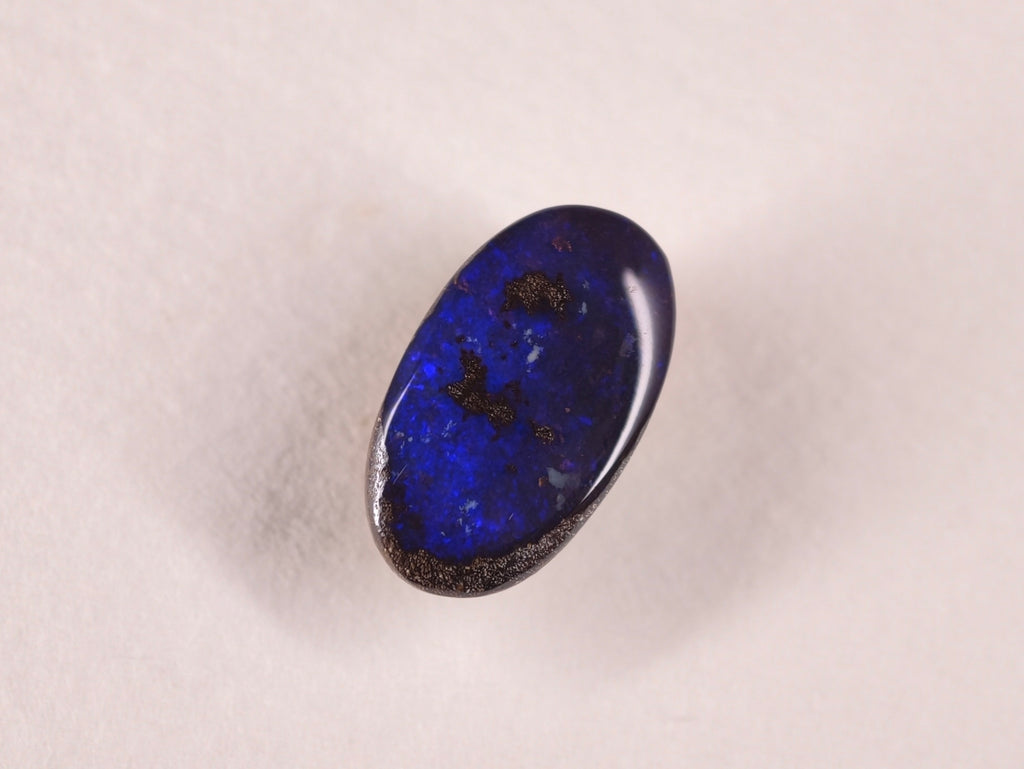 Opale boulder d’Australie — ovale — 3,9 ct