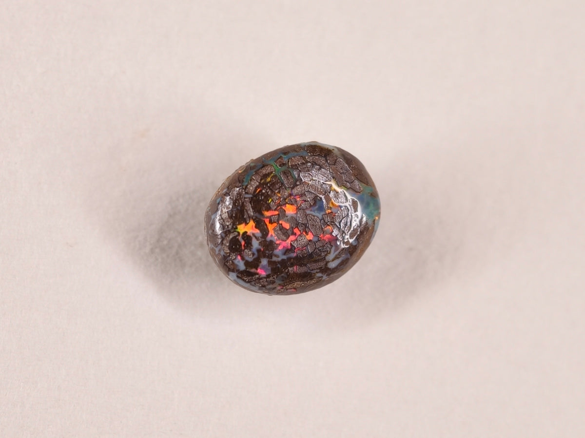 Opale boulder d’Australie — ovale — 2,2 ct