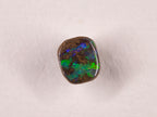 Opale boulder d’Australie — forme libre — 3 ct