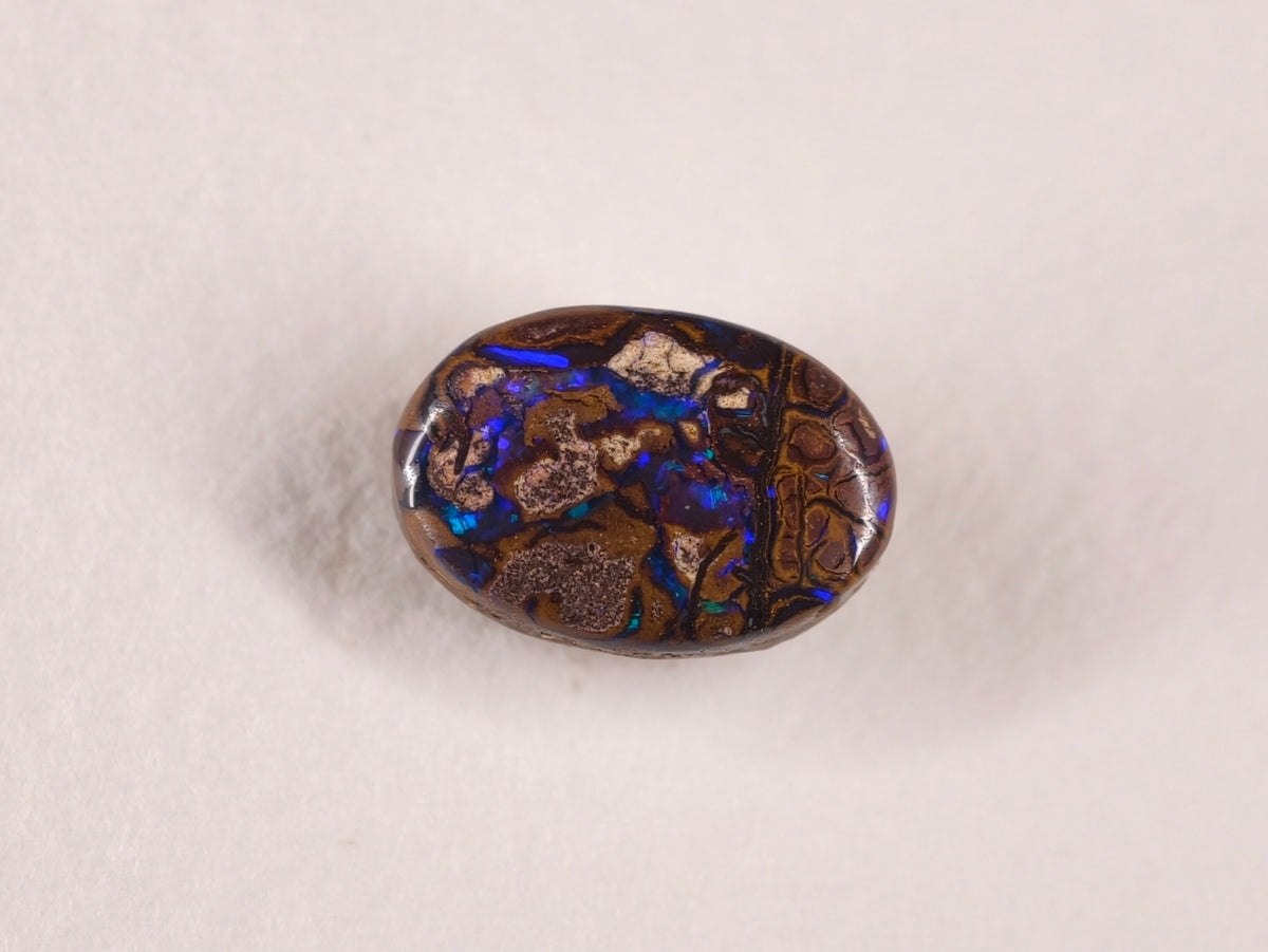 Opale boulder d’Australie — ovale — 4,3 ct