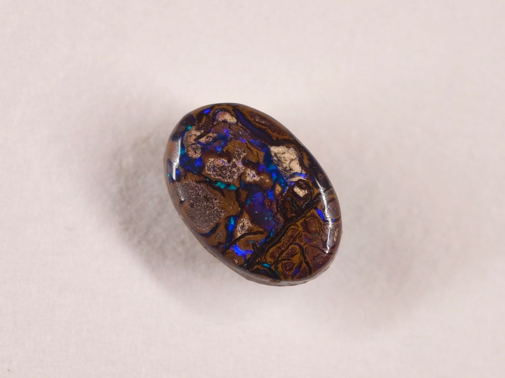 Opale boulder d’Australie — ovale — 4,3 ct