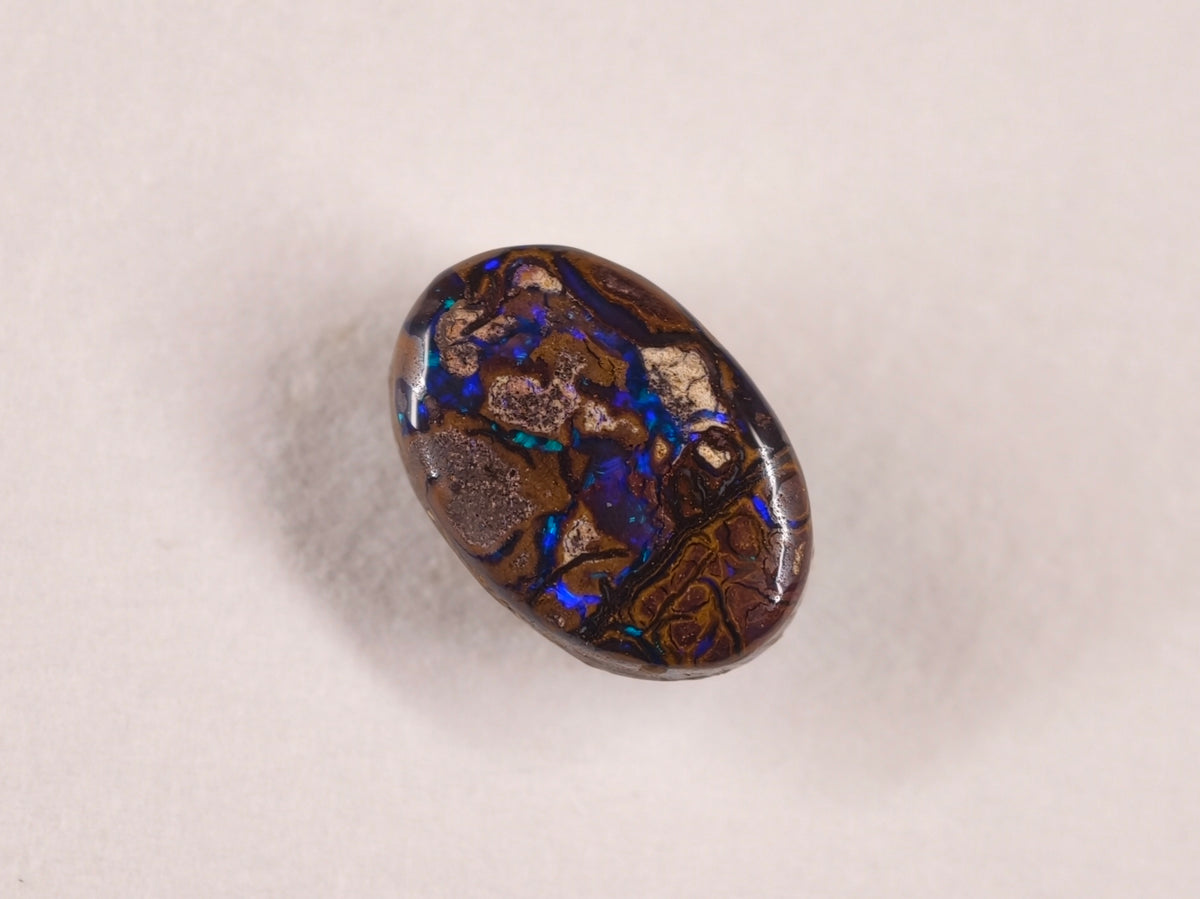 Opale boulder d’Australie — ovale — 4,3 ct