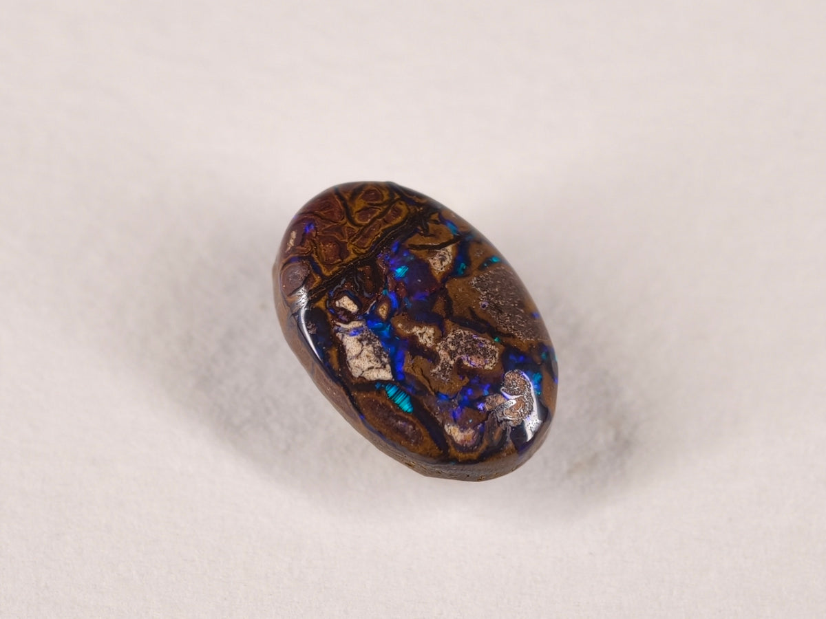 Opale boulder d’Australie — ovale — 4,3 ct