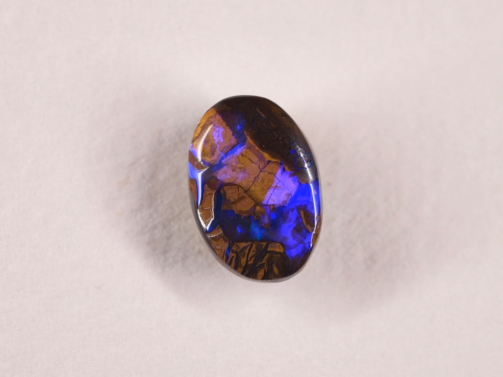 Opale boulder d’Australie — ovale — 4,8 ct