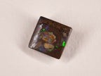 Opale boulder d’Australie — carré — 11,1 ct