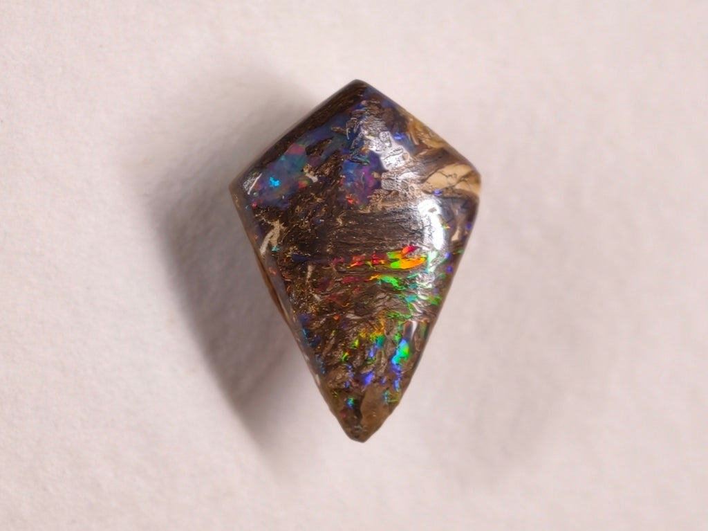 Opale boulder d’Australie — cerf-volant — 3,2 ct