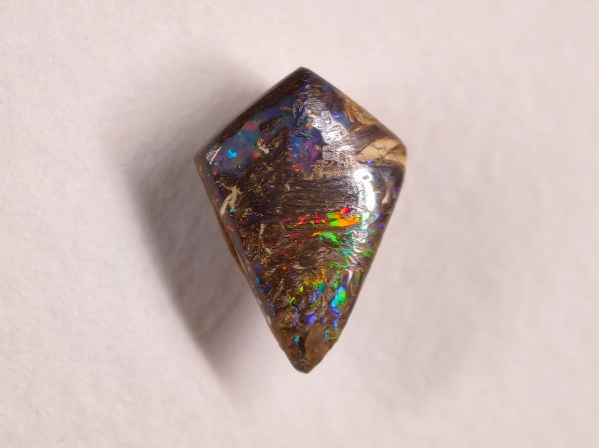 Opale boulder d’Australie — cerf-volant — 3,2 ct